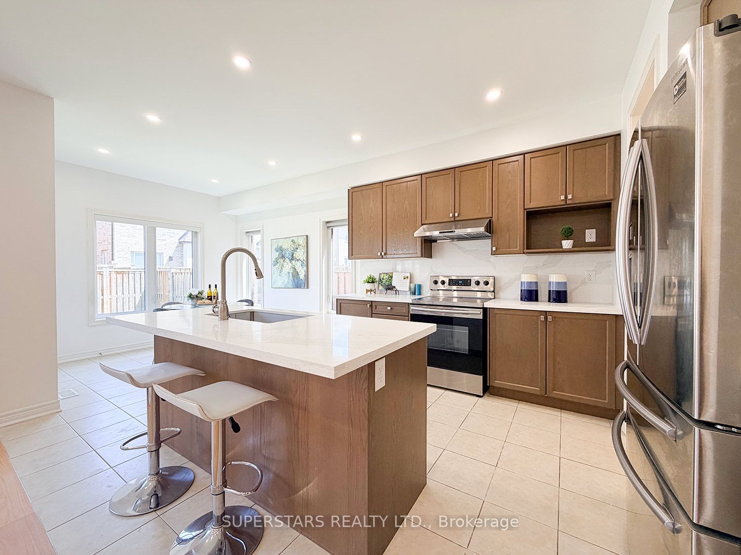 8 Kavanagh Avenue Property Photo 12