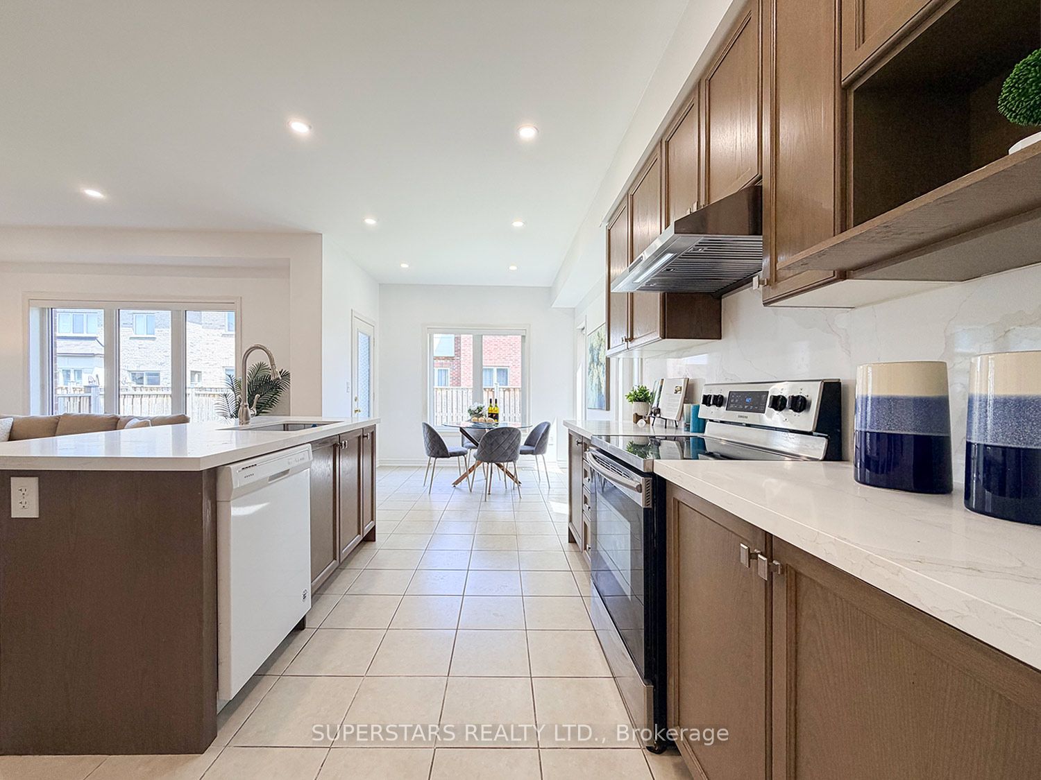 8 Kavanagh Avenue Property Photo 13