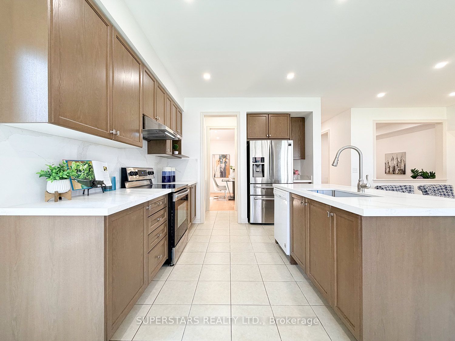8 Kavanagh Avenue Property Photo 16