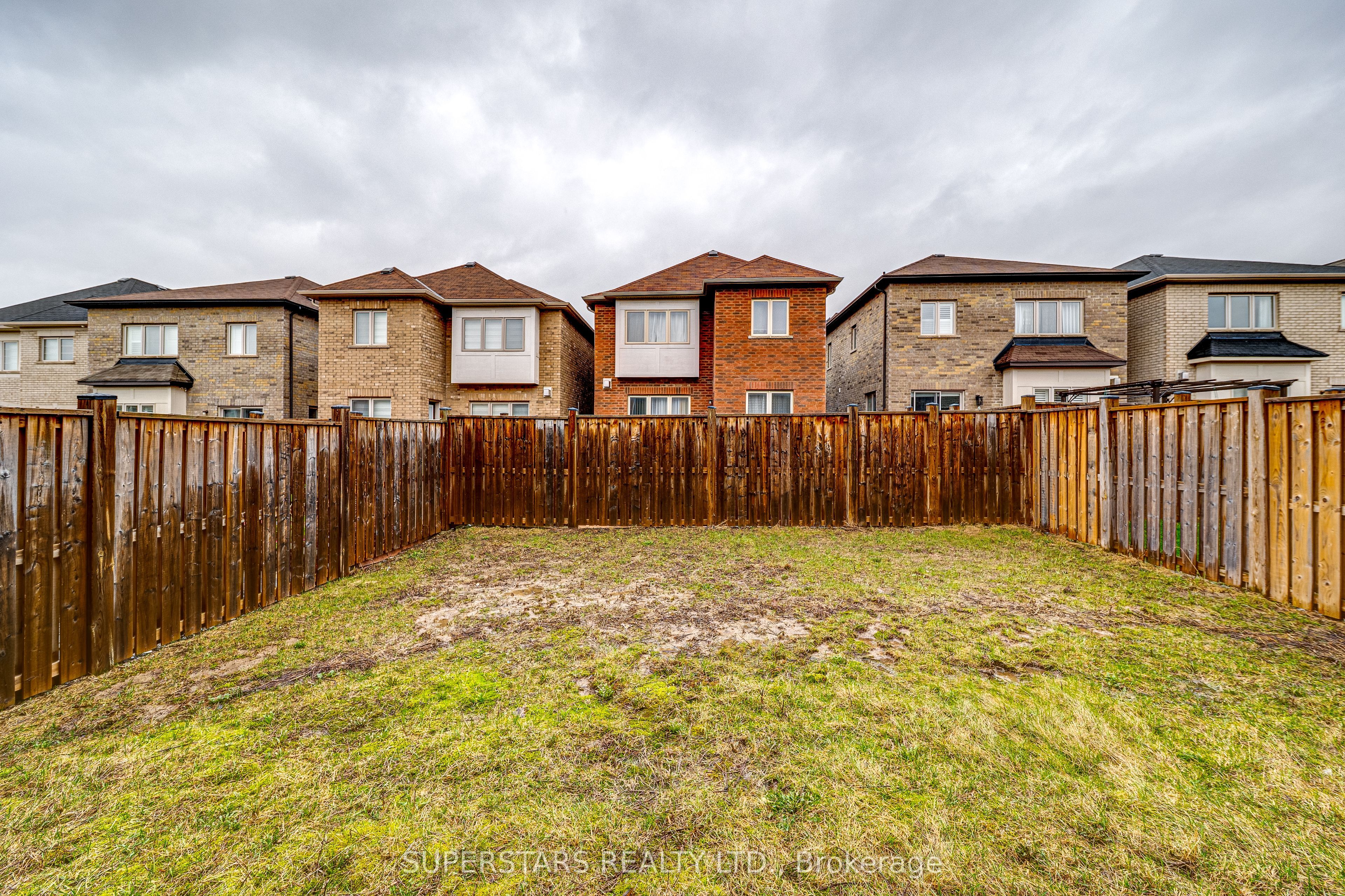 8 Kavanagh Avenue Property Photo 39