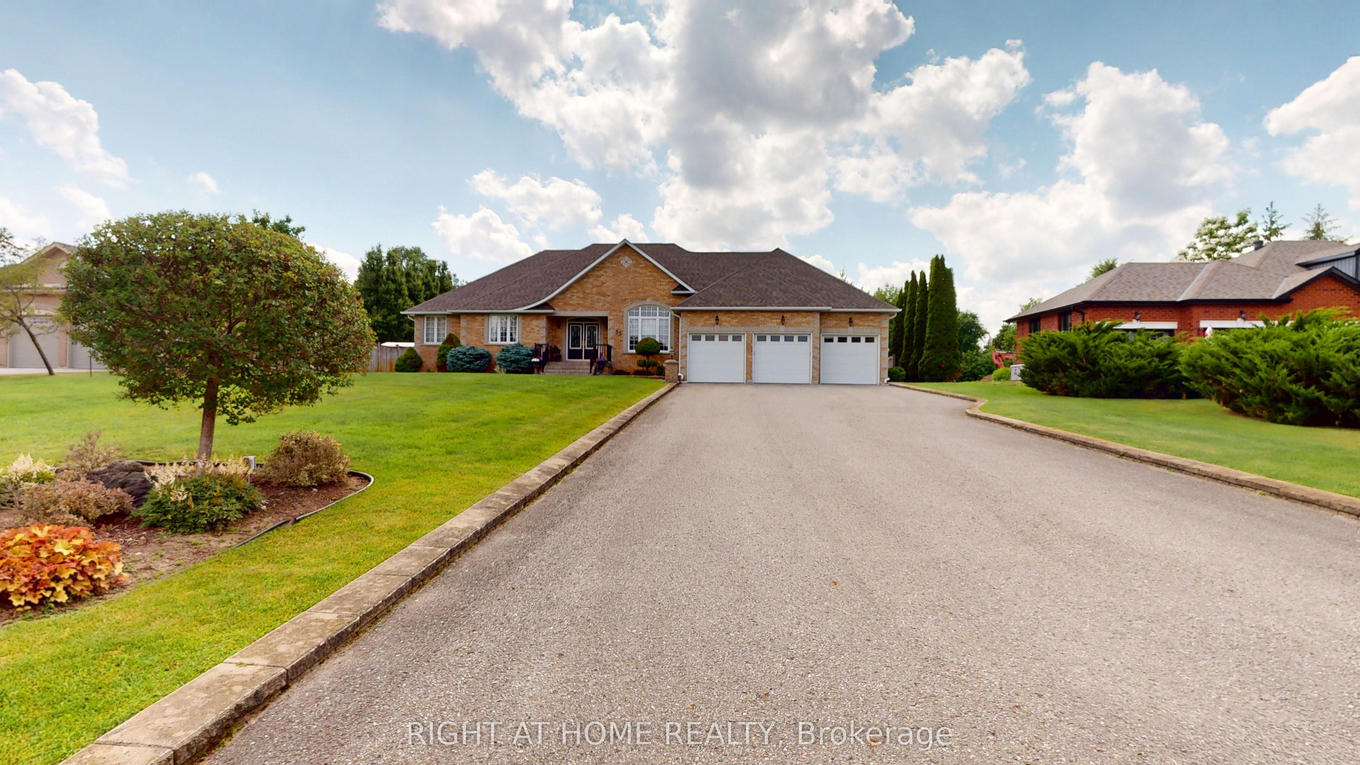 35 Golfview Boulevard Property Photo 1
