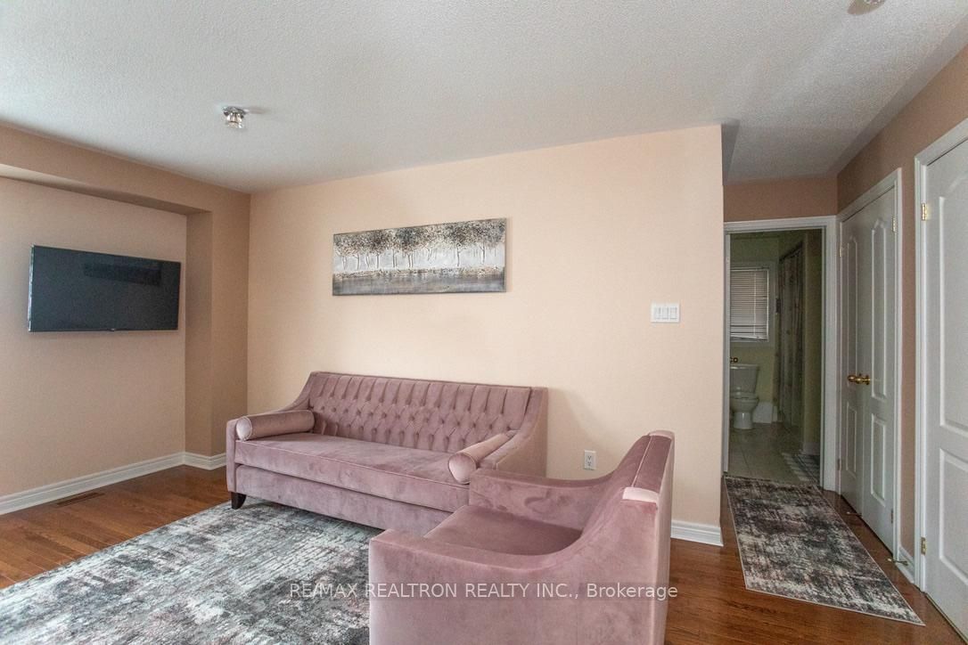 54 Chayna Crescent Property Photo 9