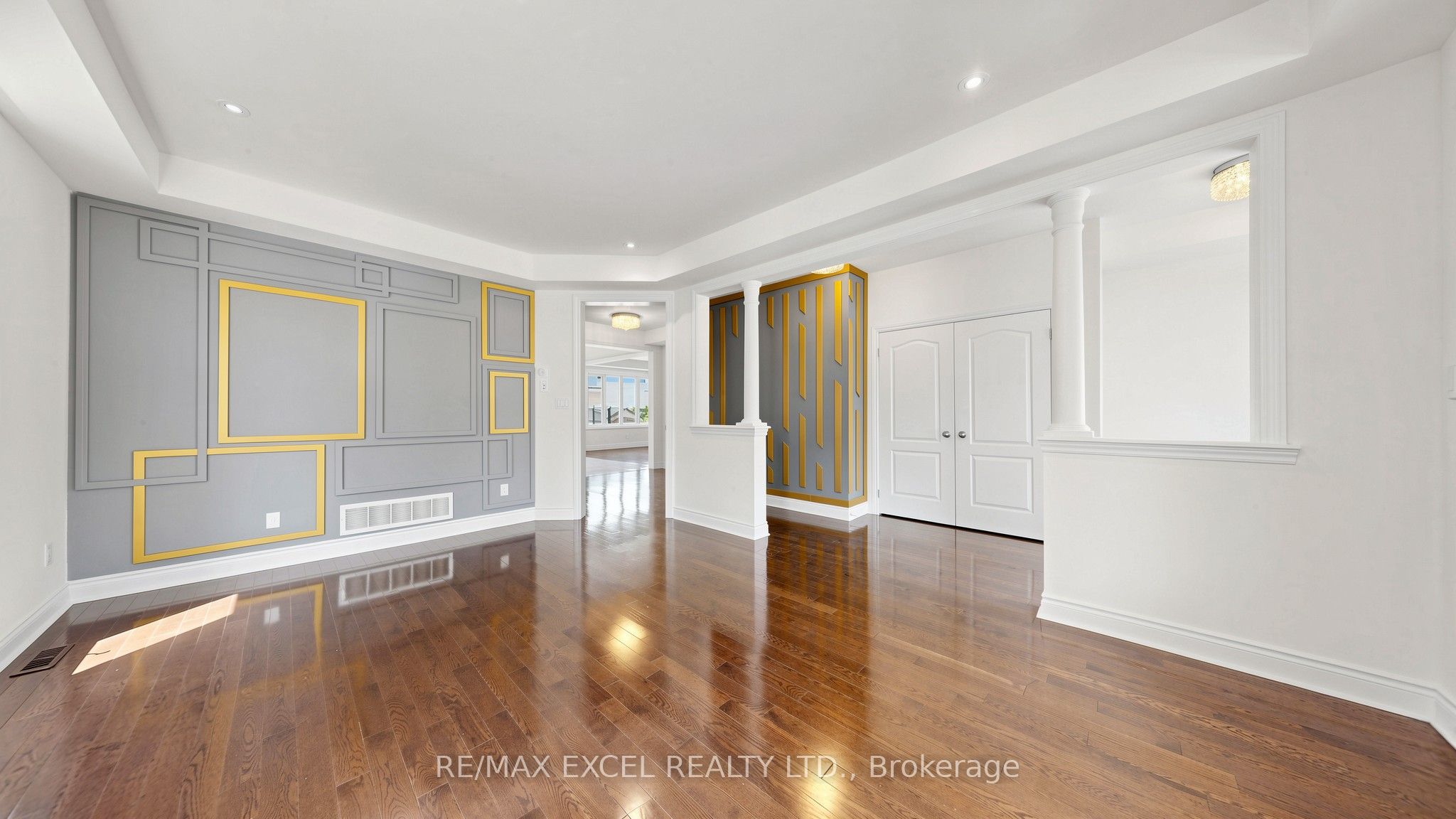 1062 Blackhall Crescent Property Photo 7