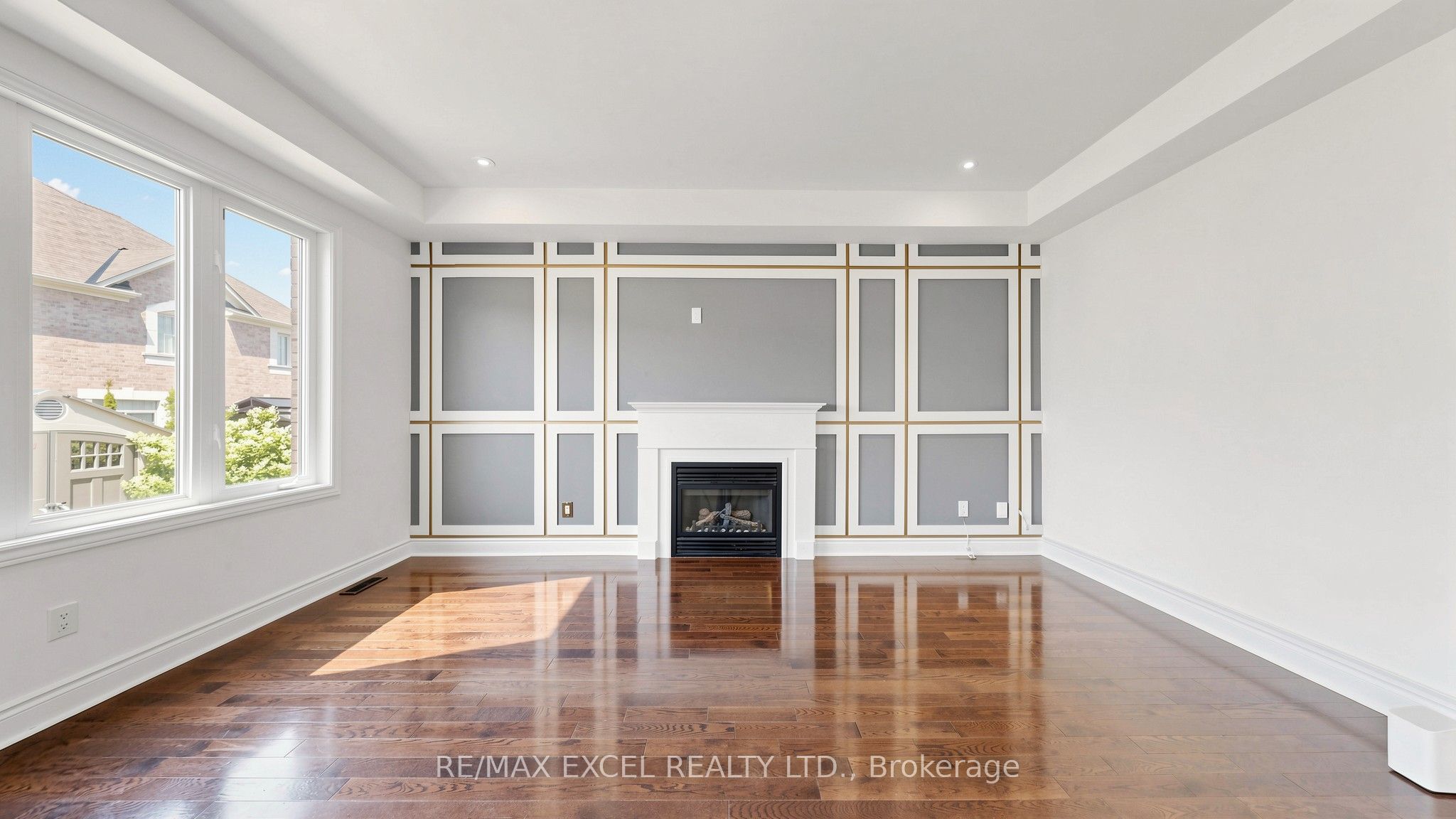 1062 Blackhall Crescent Property Photo 11