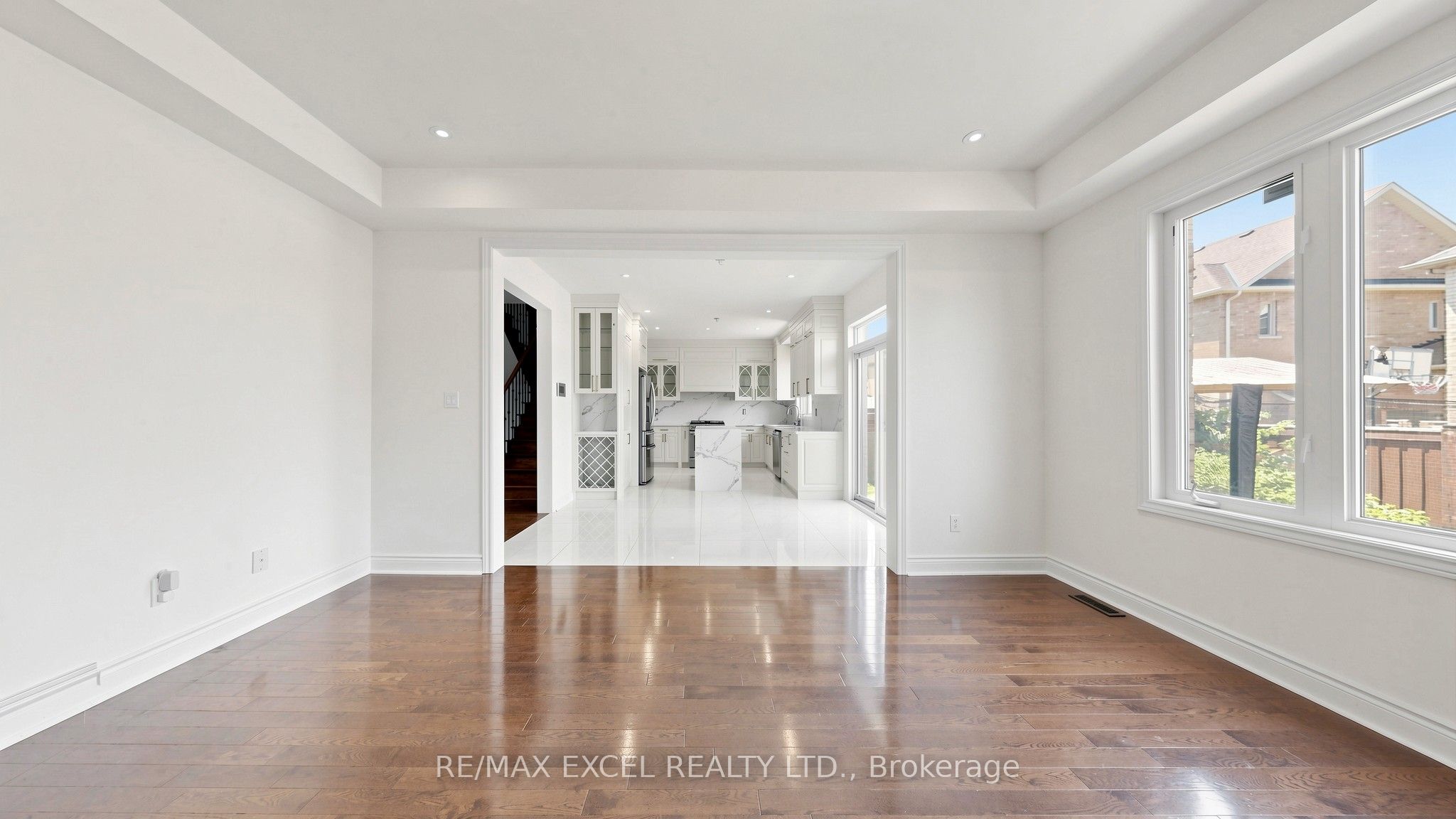 1062 Blackhall Crescent Property Photo 15