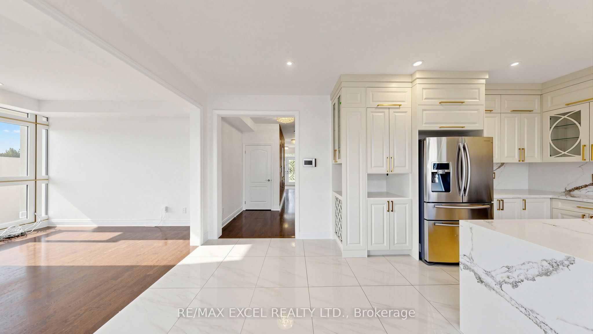 1062 Blackhall Crescent Property Photo 23