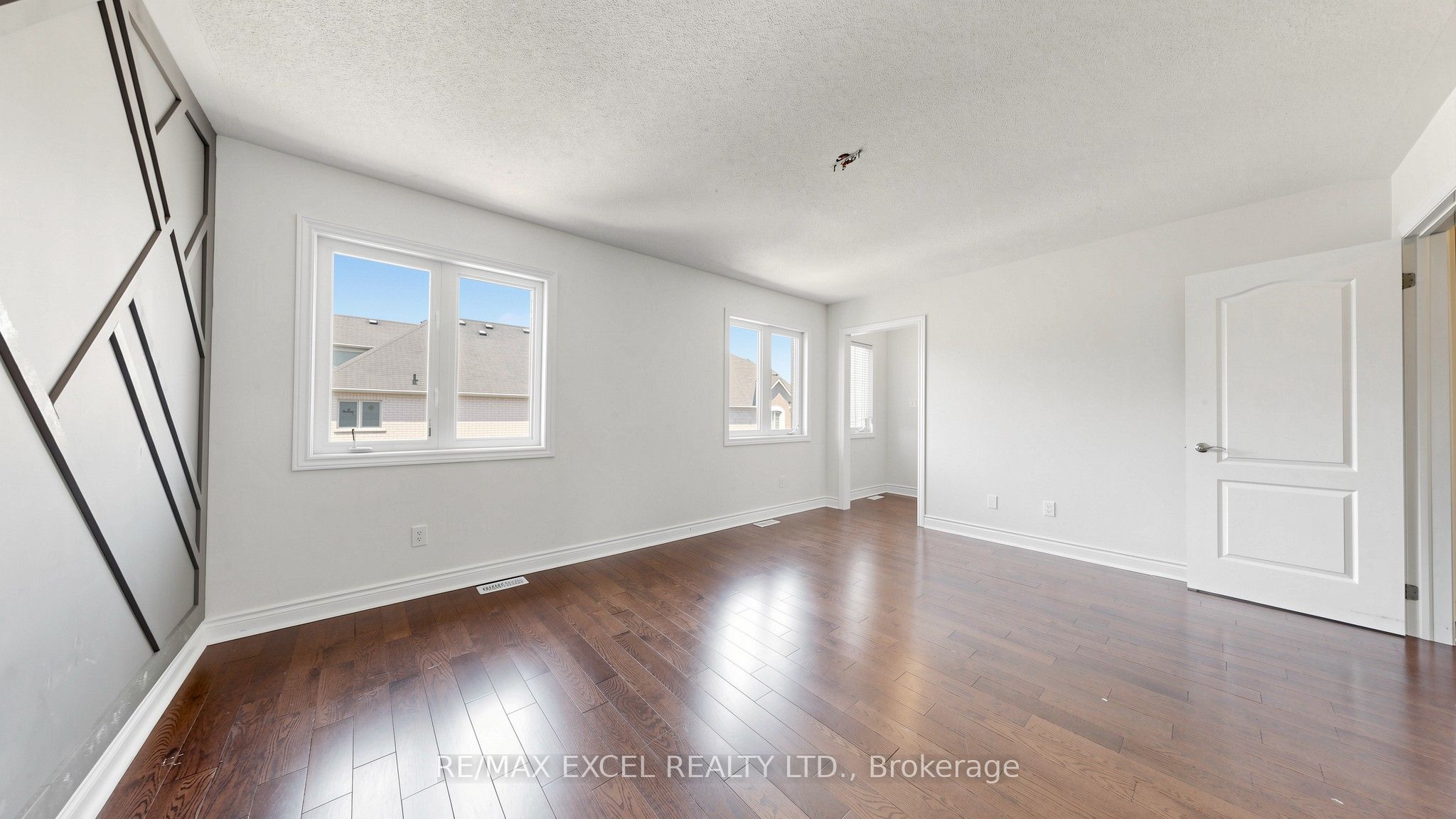 1062 Blackhall Crescent Property Photo 28
