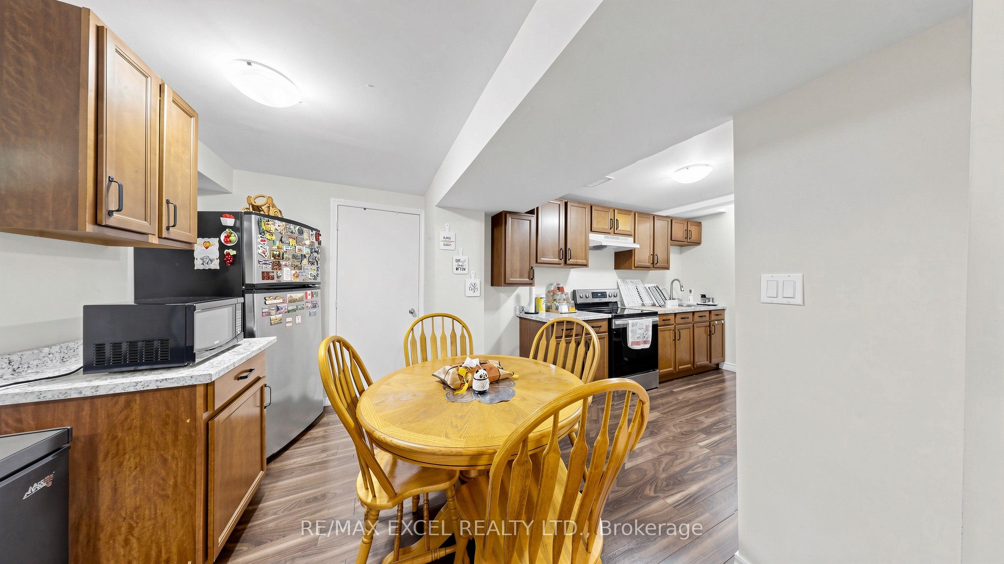 1062 Blackhall Crescent Property Photo 38
