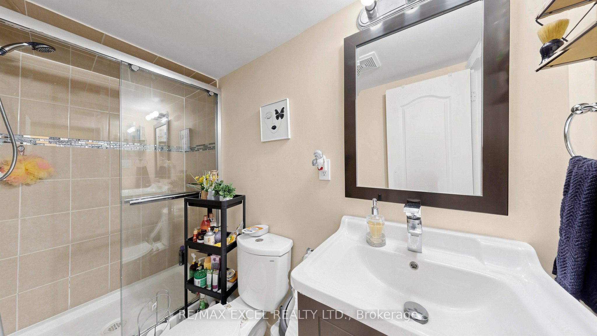 1062 Blackhall Crescent Property Photo 39