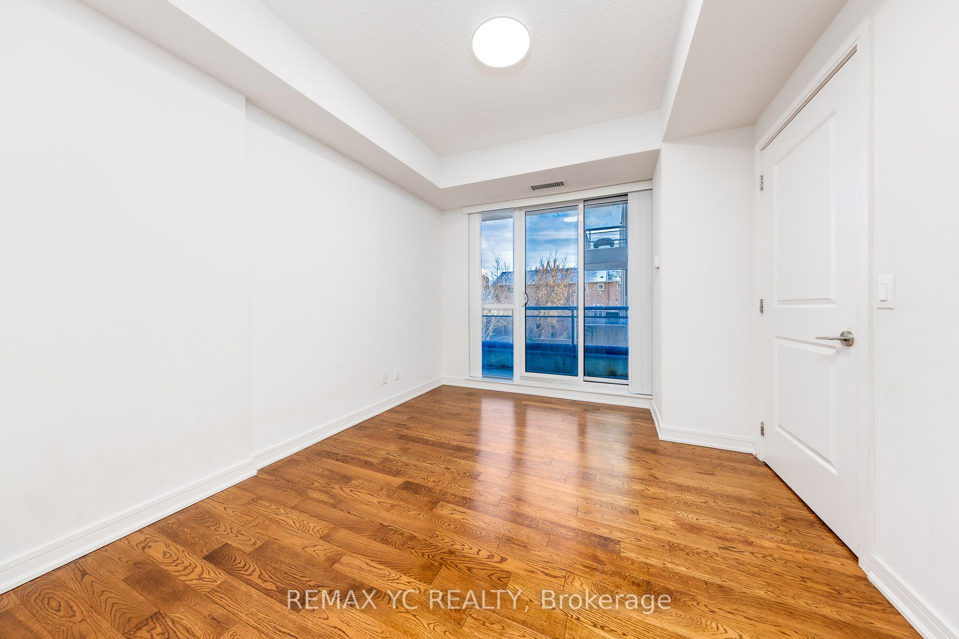9191 Yonge Street 201 Property Photo 22