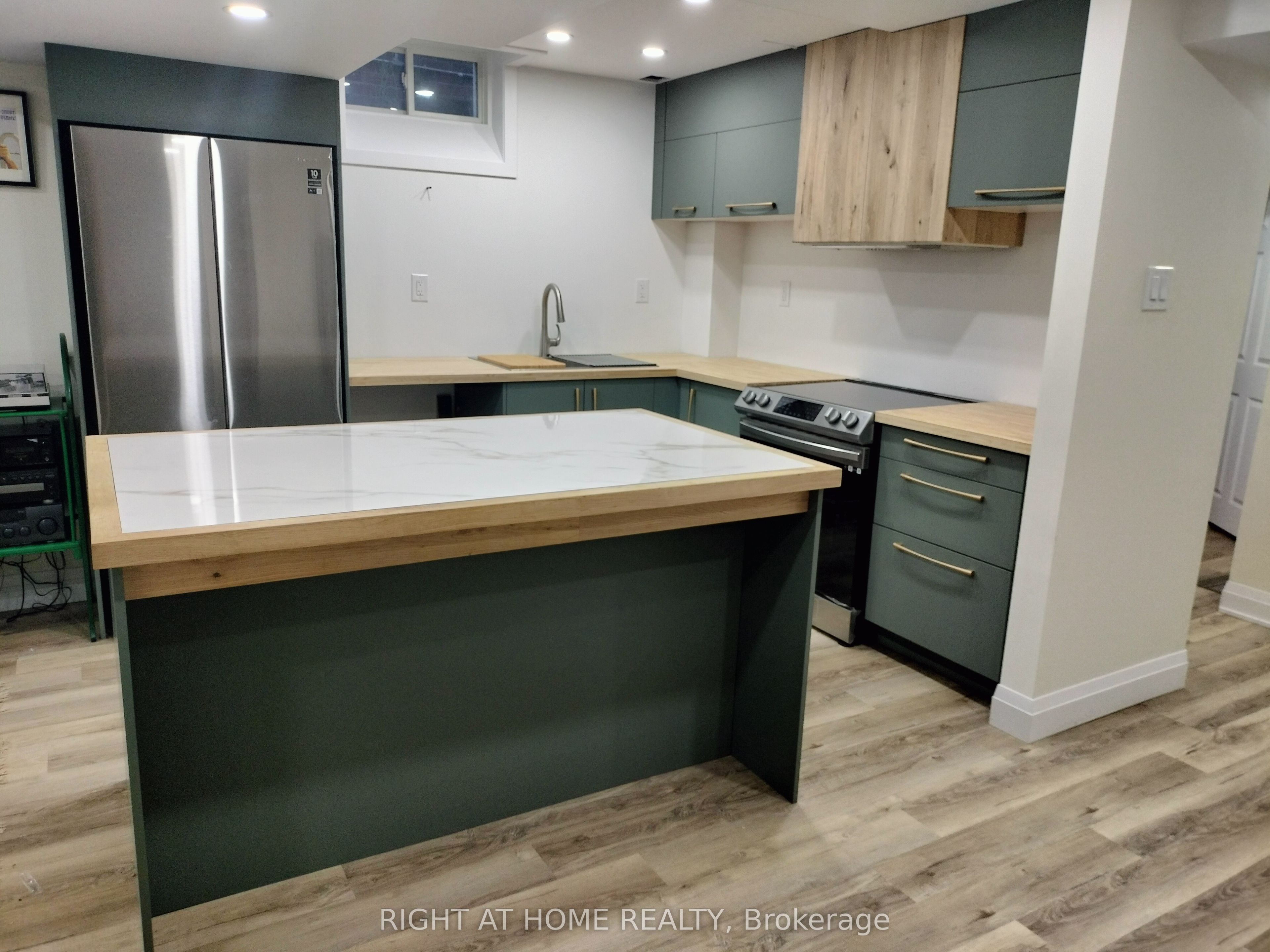 154 Peter Rupert Avenue Property Photo 37