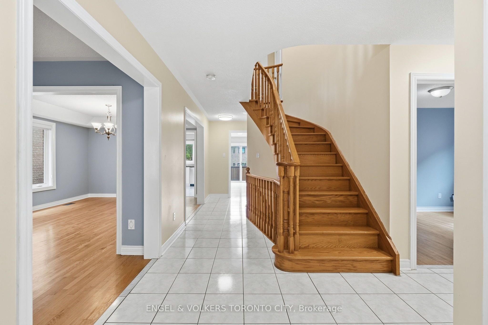 24 Timber Valley Avenue Property Photo 5
