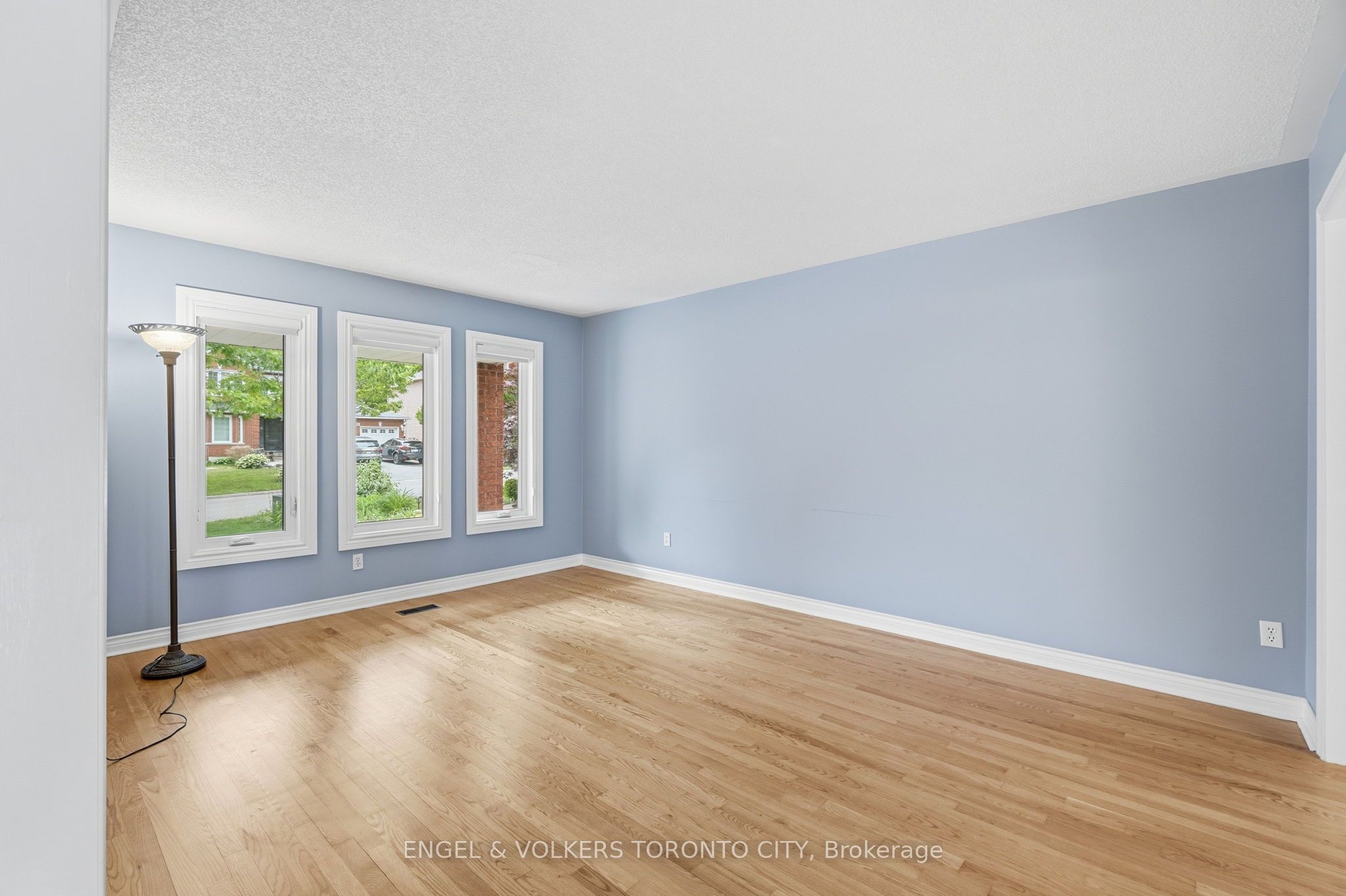 24 Timber Valley Avenue Property Photo 6