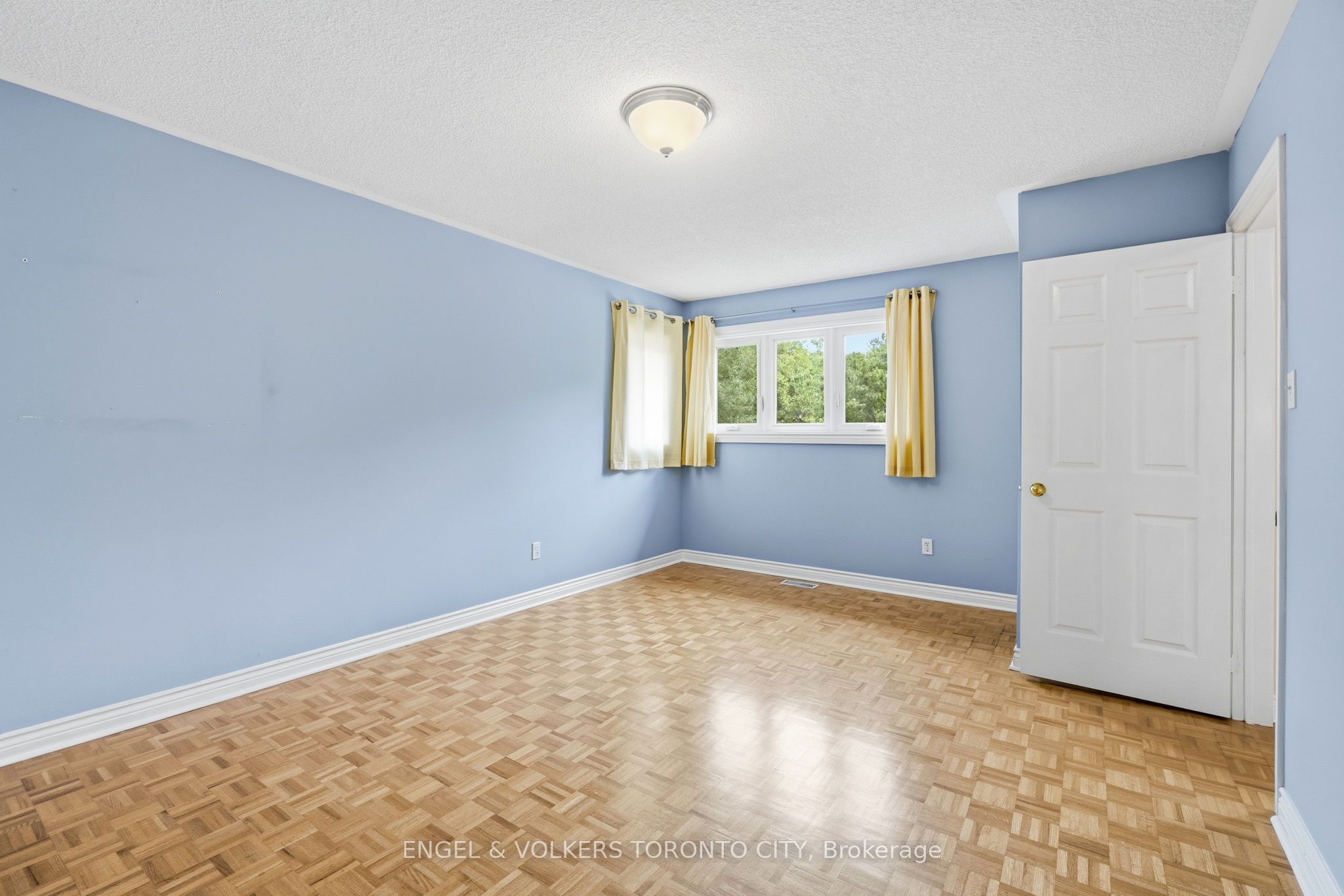 24 Timber Valley Avenue Property Photo 32