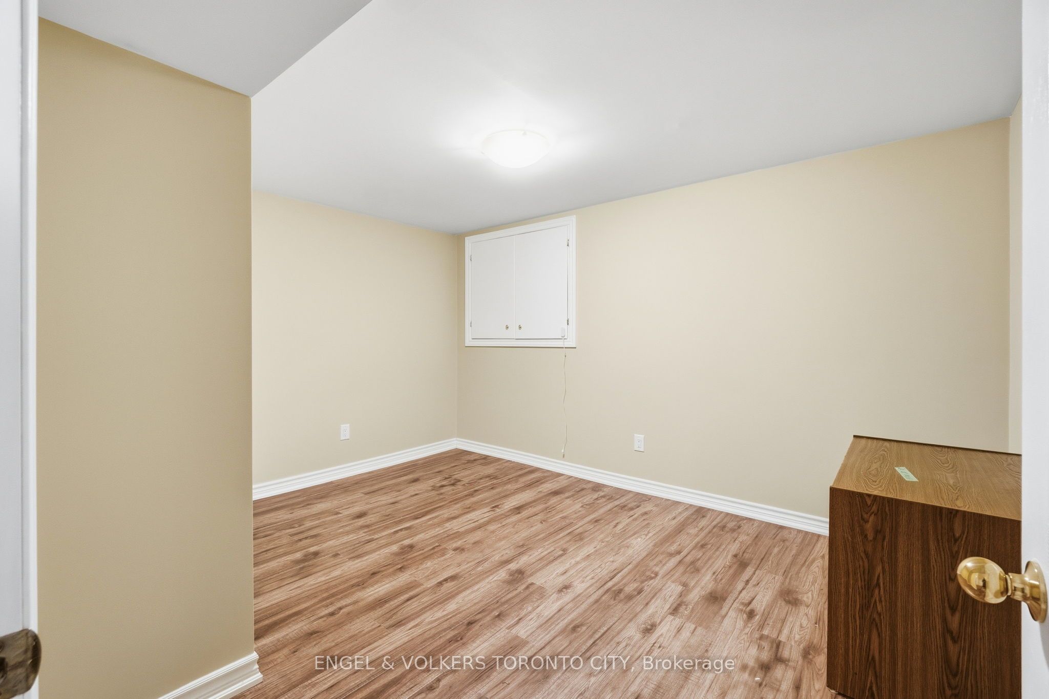 24 Timber Valley Avenue Property Photo 35