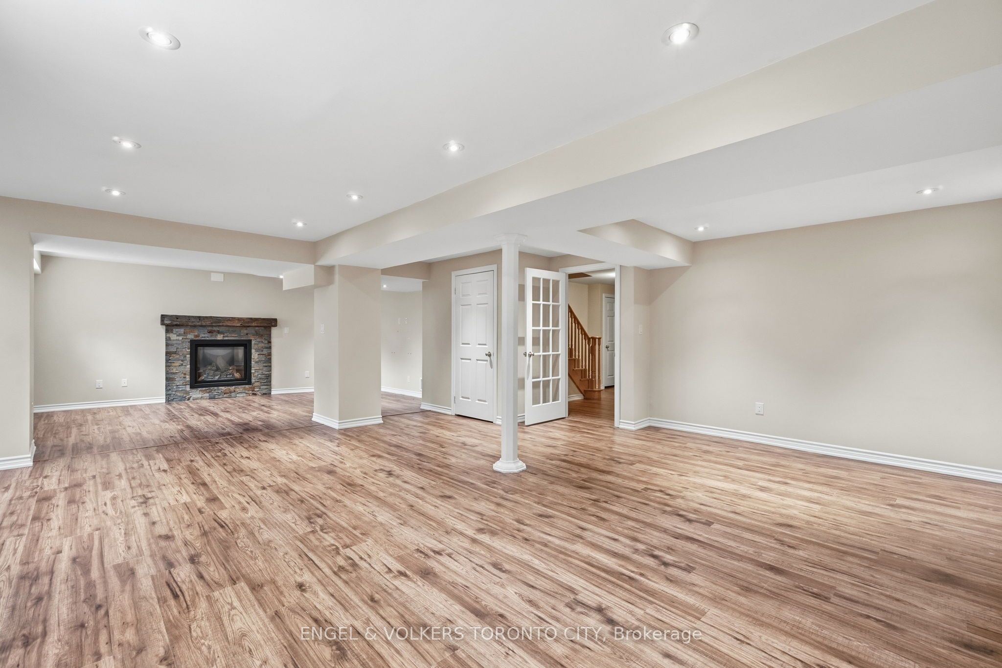 24 Timber Valley Avenue Property Photo 39