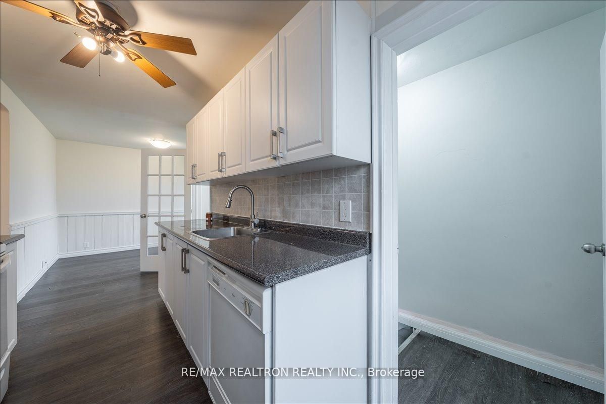 97 Park Crescent Property Photo 12