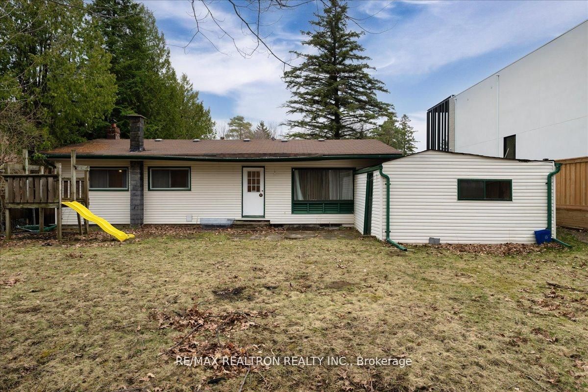 97 Park Crescent Property Photo 37