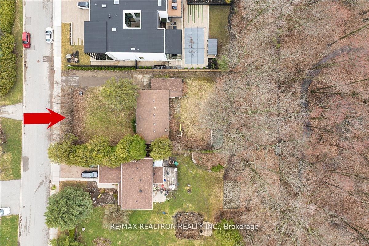 97 Park Crescent Property Photo 45