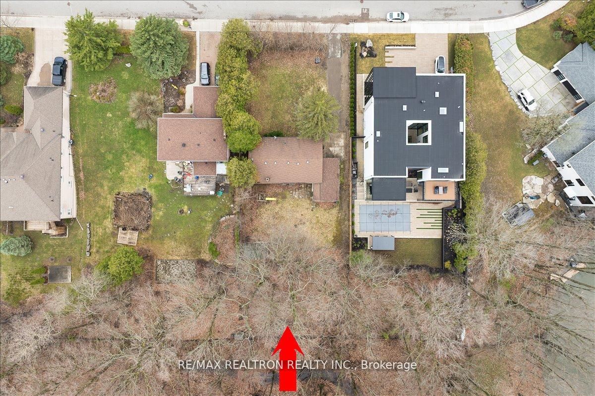97 Park Crescent Property Photo 46