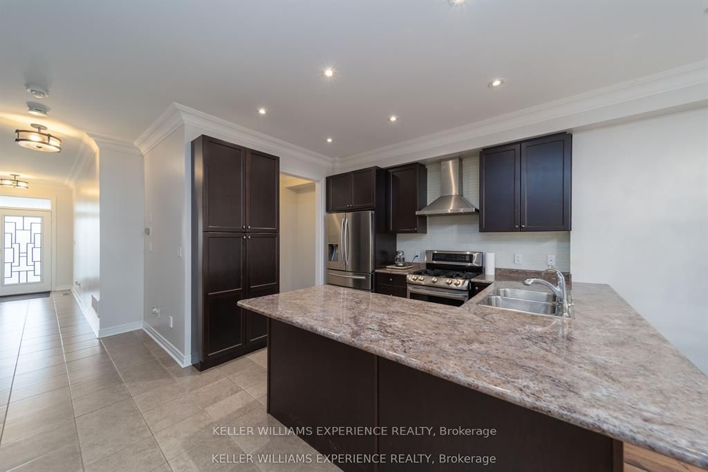 6 Weaver Terrace Property Photo 7