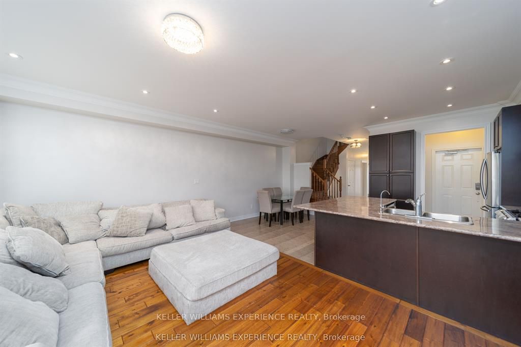 6 Weaver Terrace Property Photo 8
