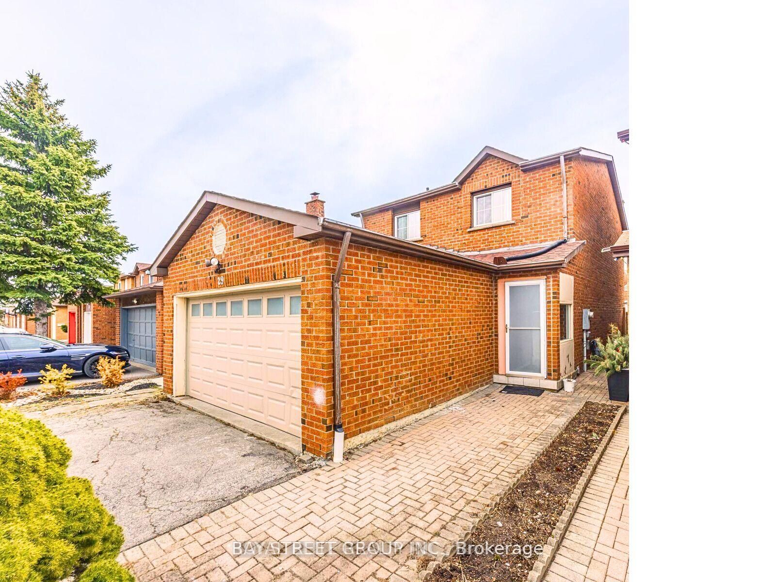 29 Ashmore Crescent Property Photo 2
