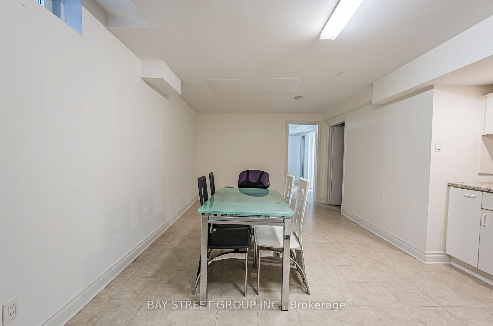 29 Ashmore Crescent Property Photo 6