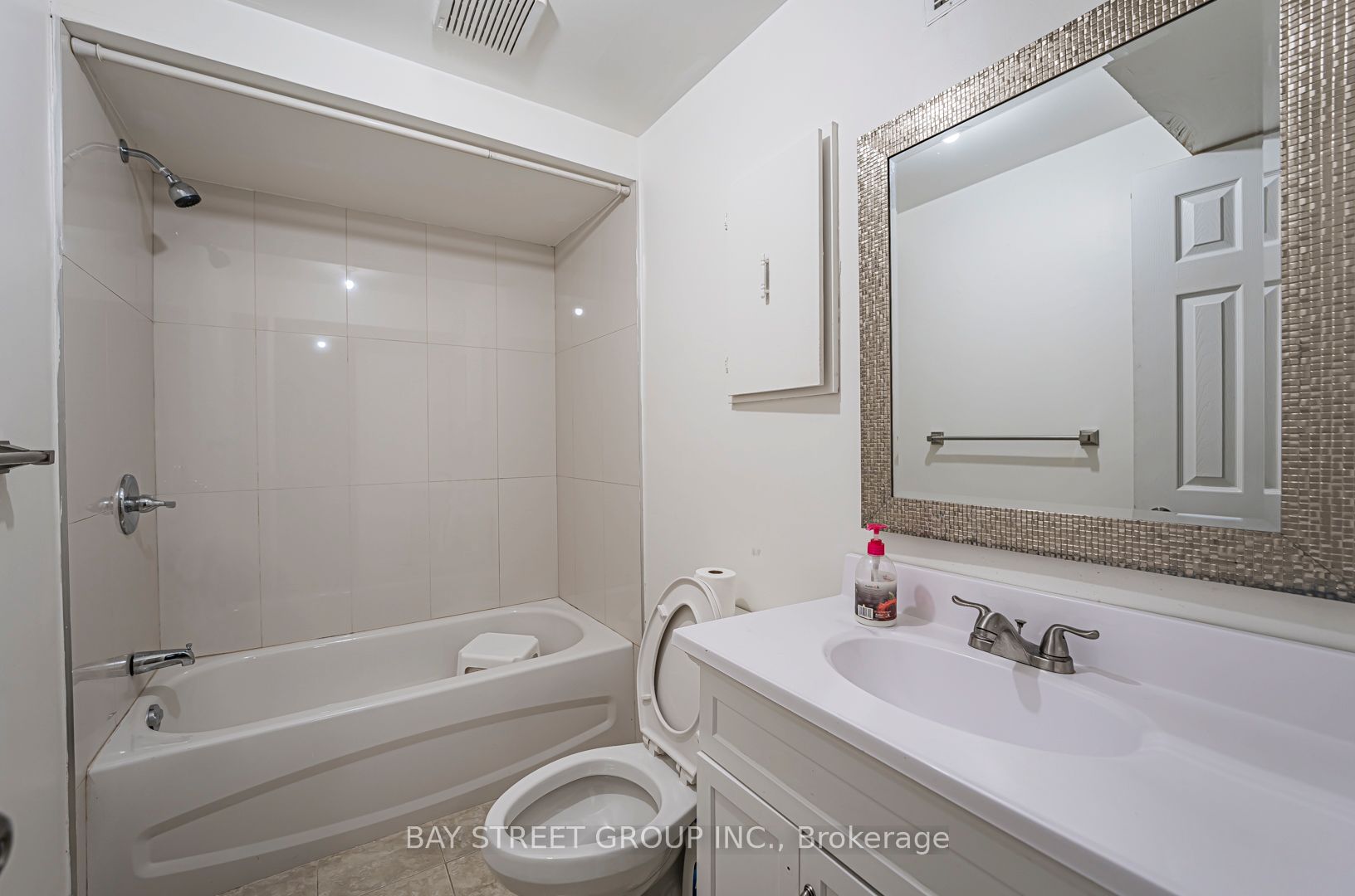 29 Ashmore Crescent Property Photo 11