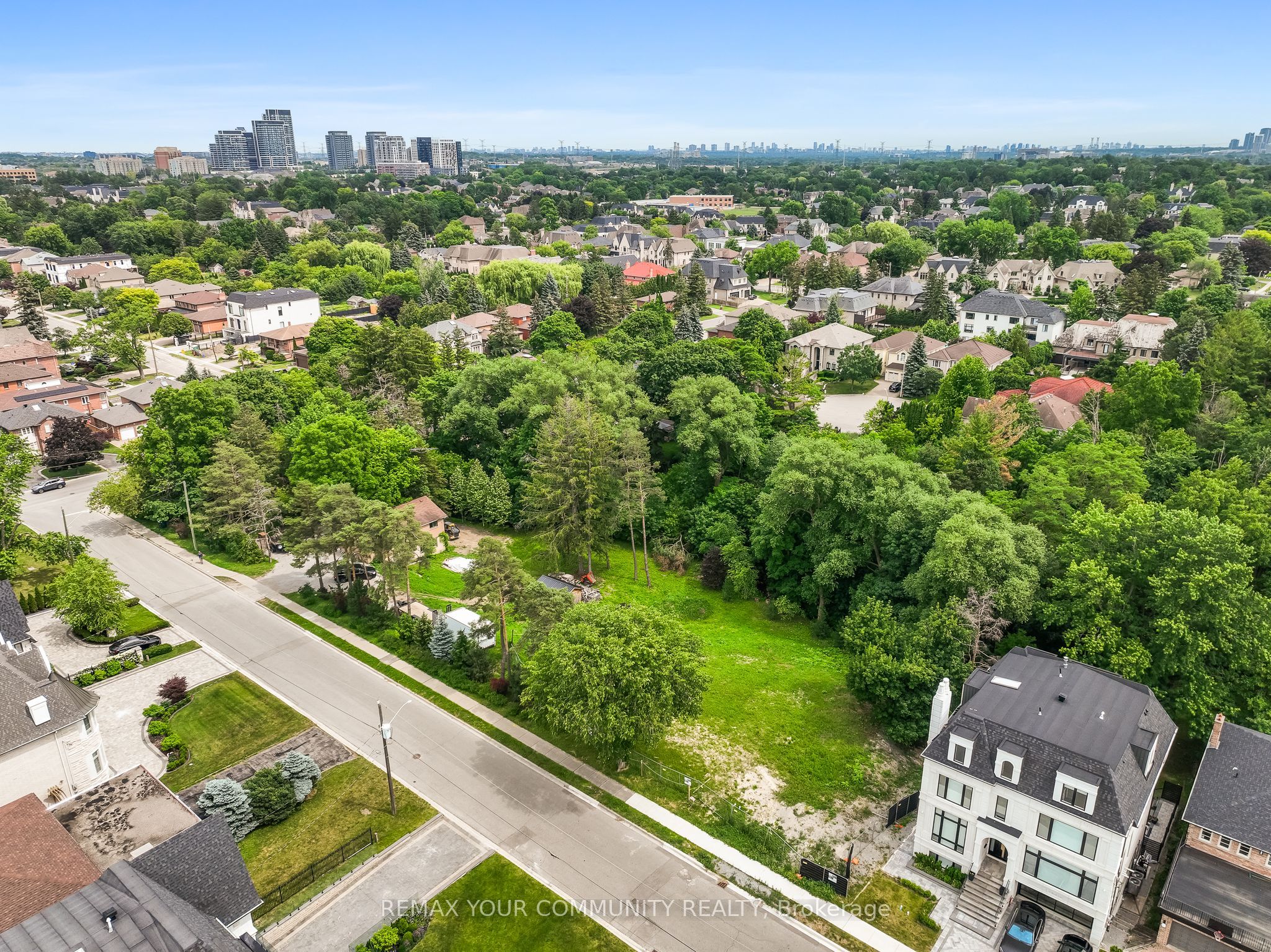 7 Birch Avenue W Property Photo 3