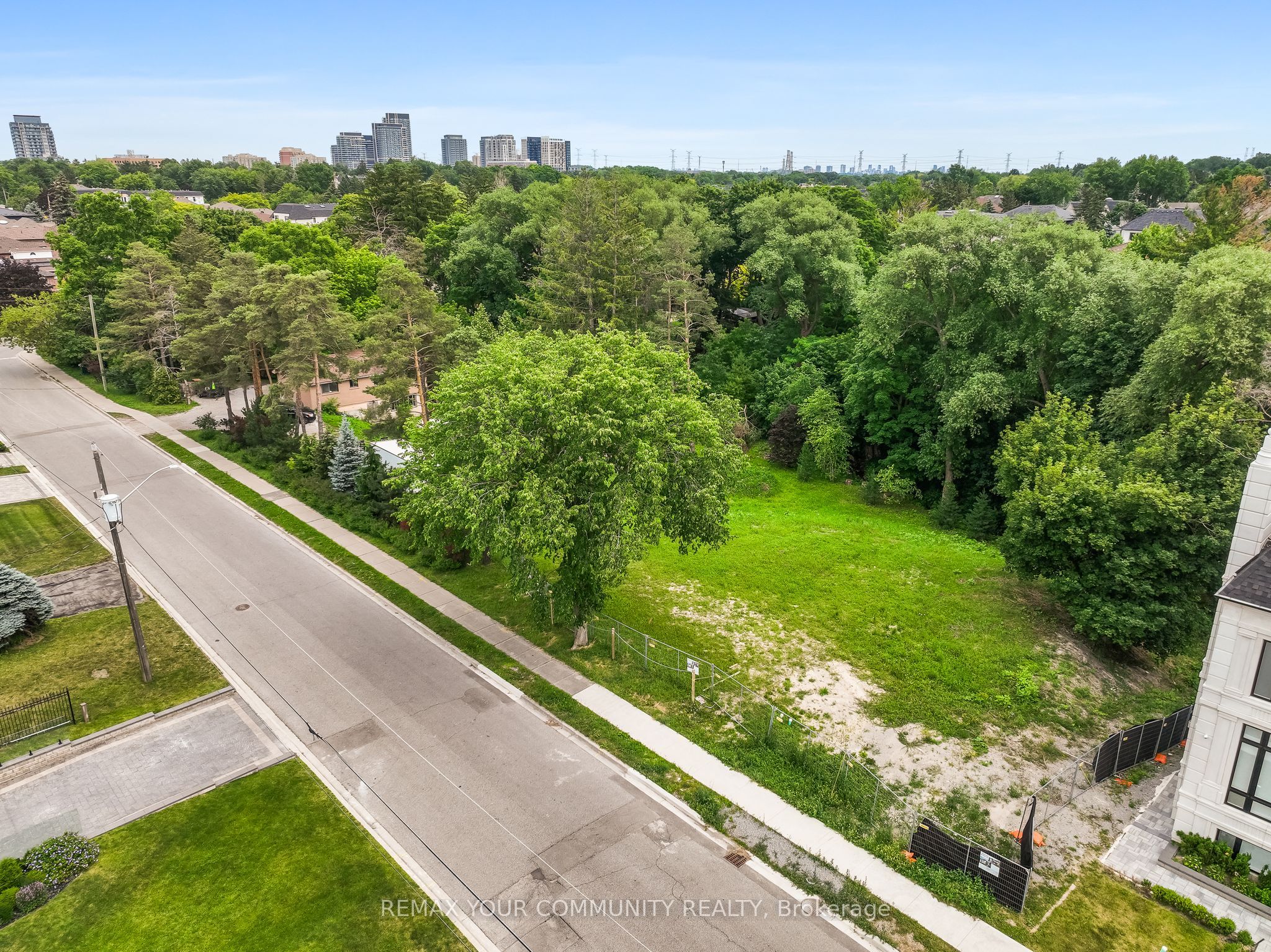 7 Birch Avenue W Property Photo 6