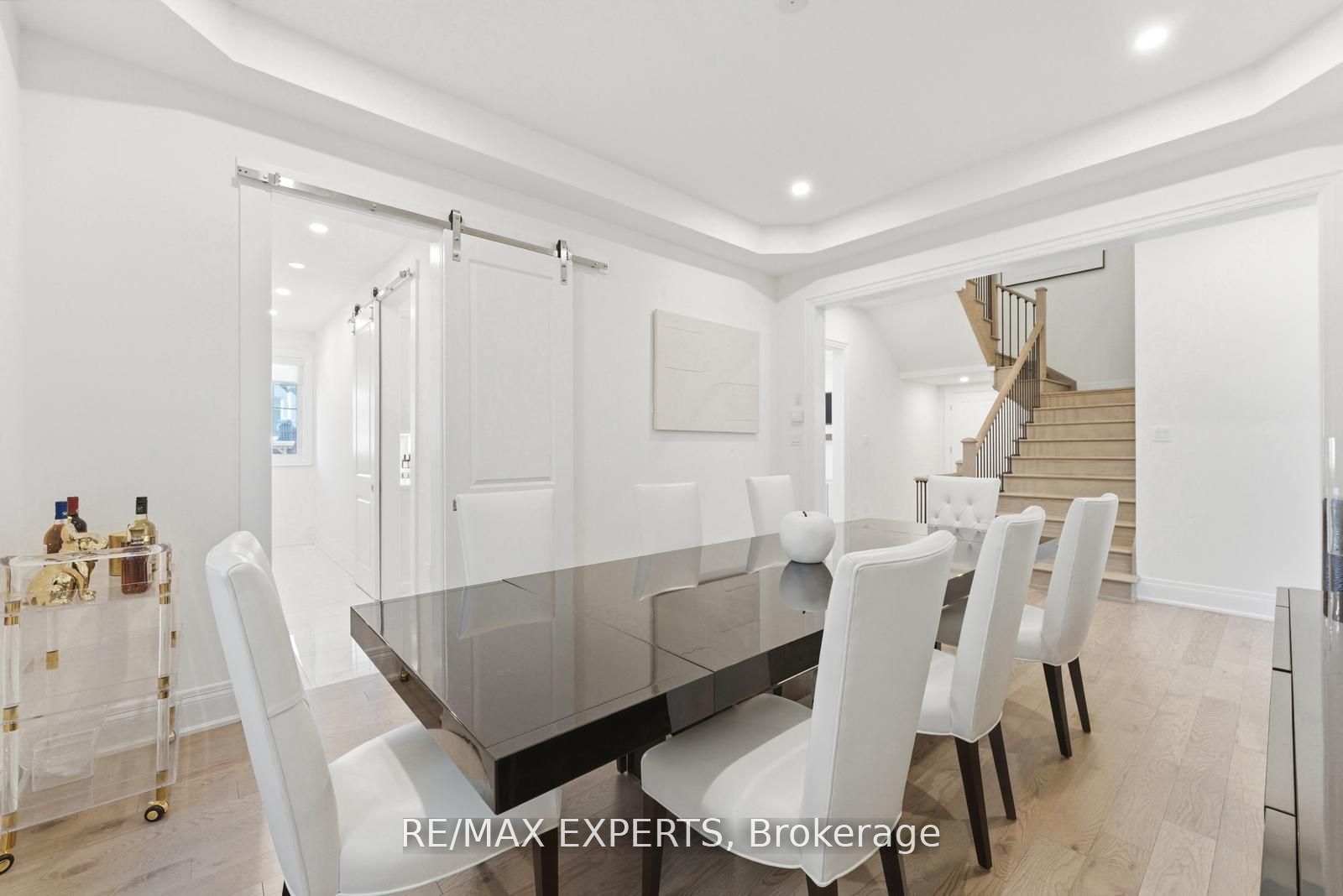 54 Winthrop Crescent Property Photo 18