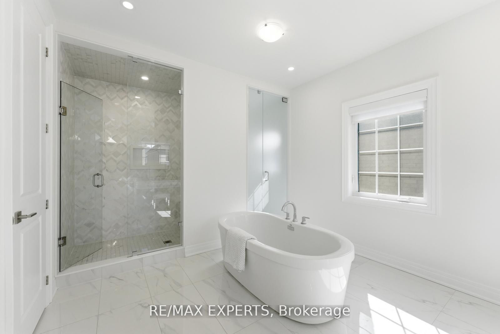 54 Winthrop Crescent Property Photo 26