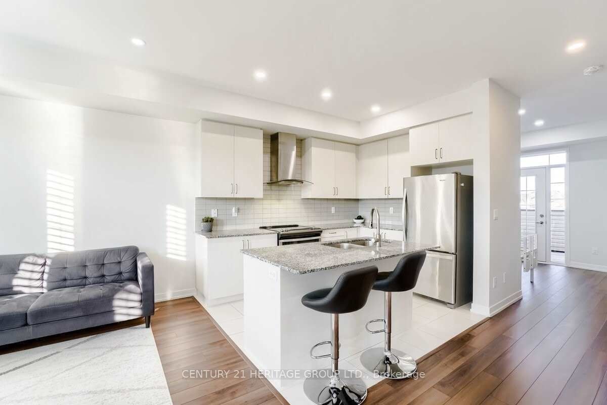 239 Harding Park Property Photo 8