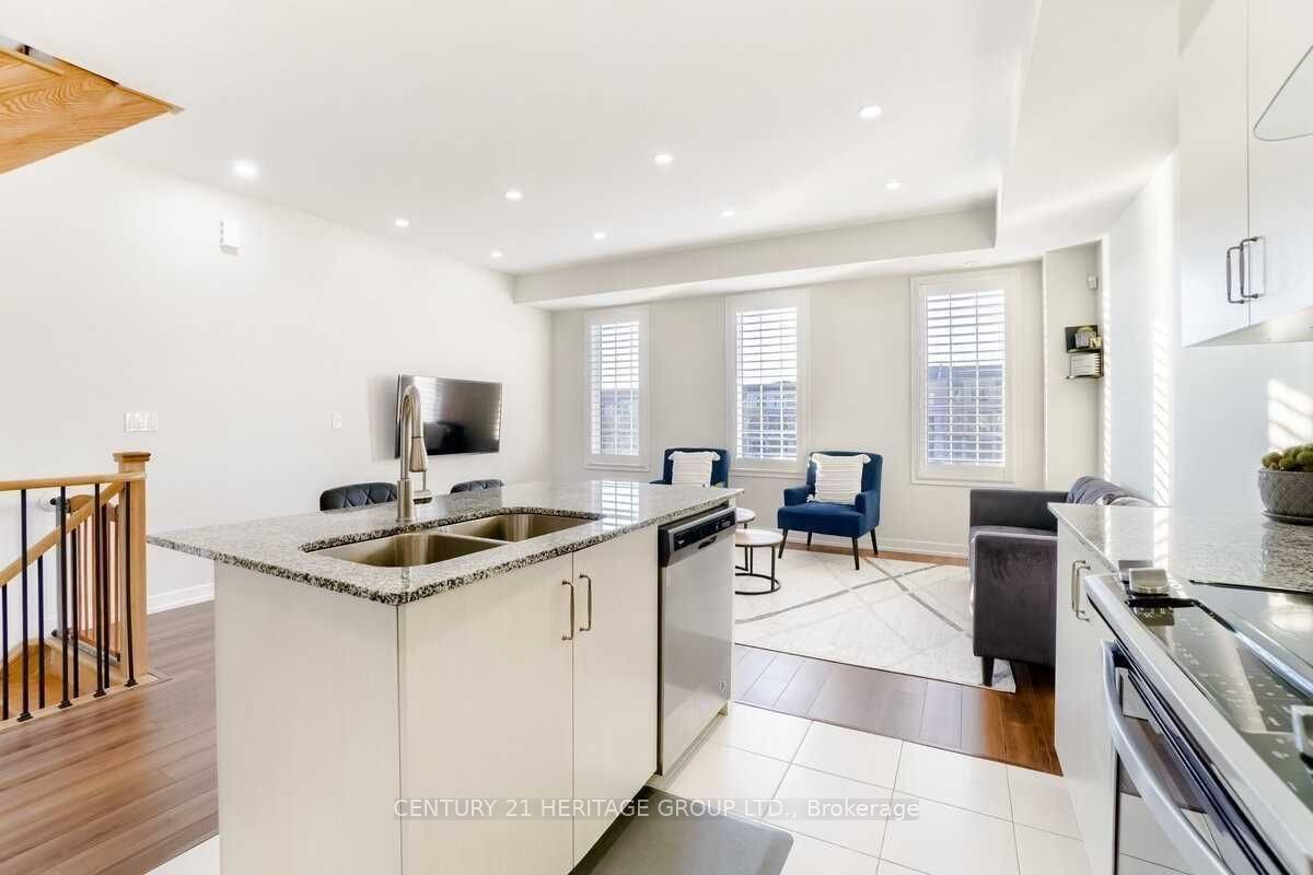239 Harding Park Property Photo 10