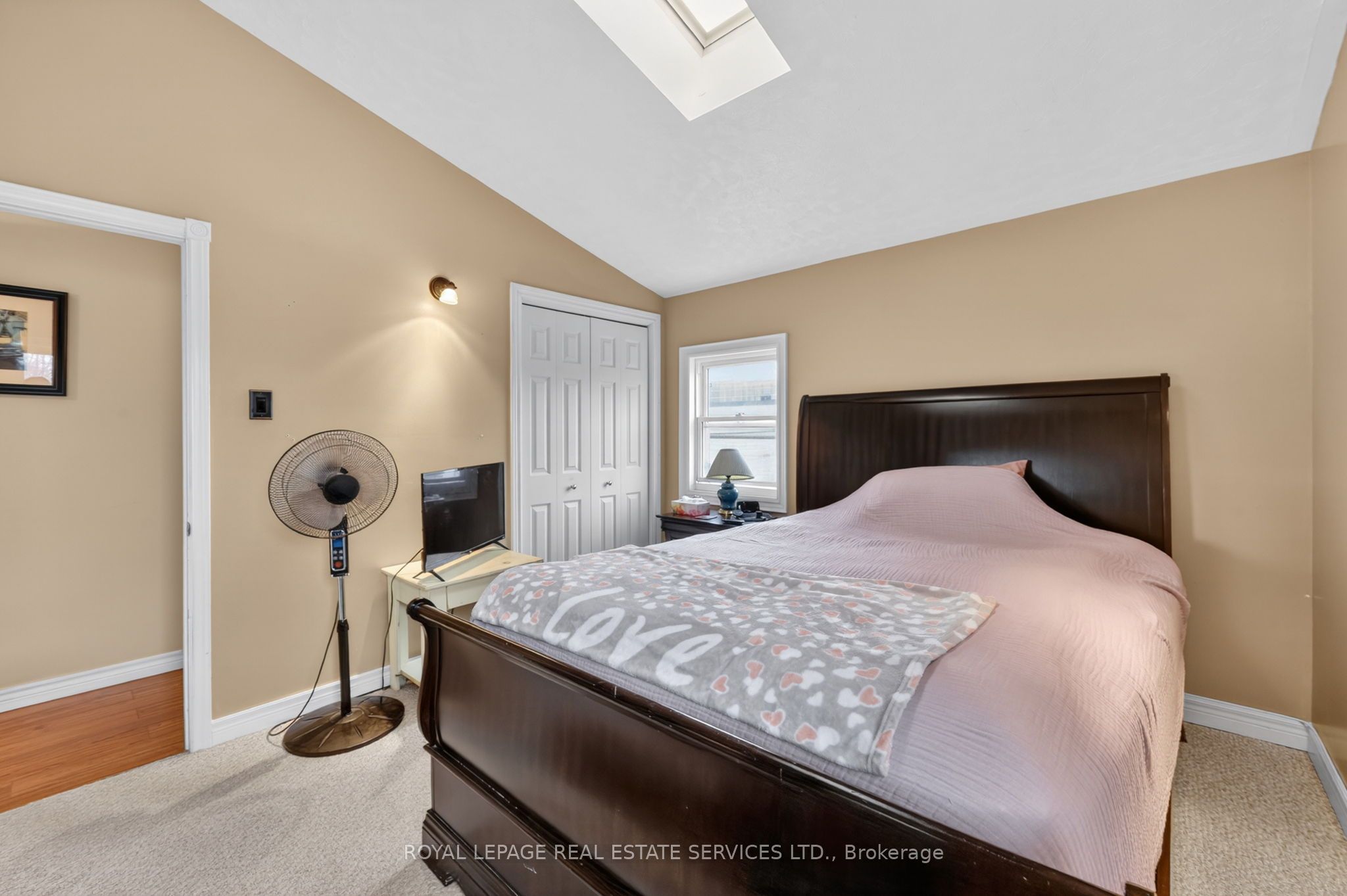71 Centre Street S Property Photo 20