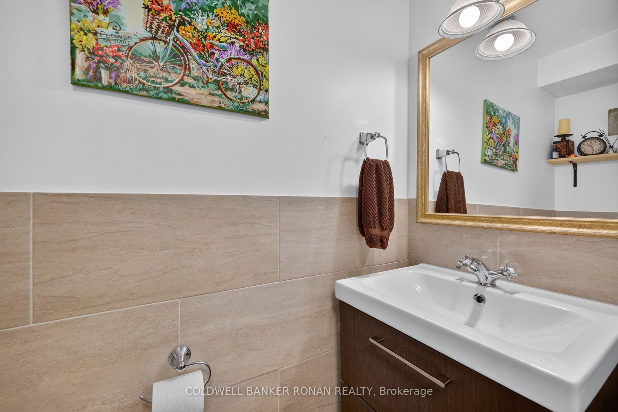 92 Daniele Avenue N Property Photo 15