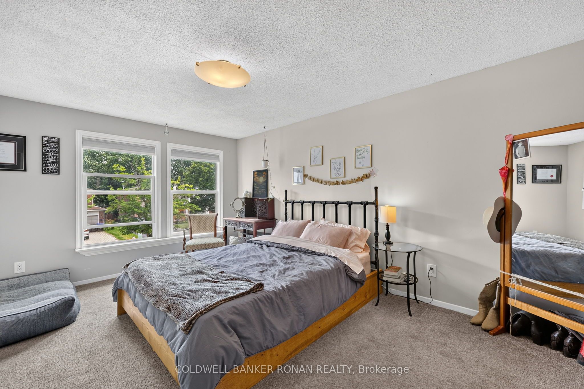 92 Daniele Avenue N Property Photo 24