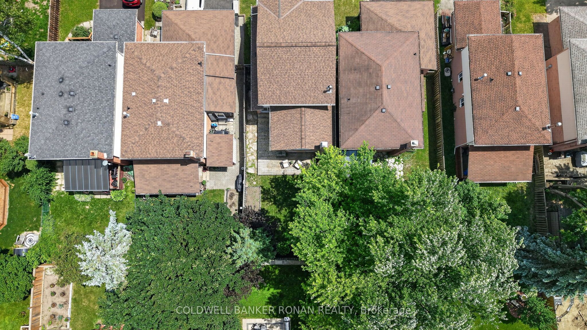 92 Daniele Avenue N Property Photo 41