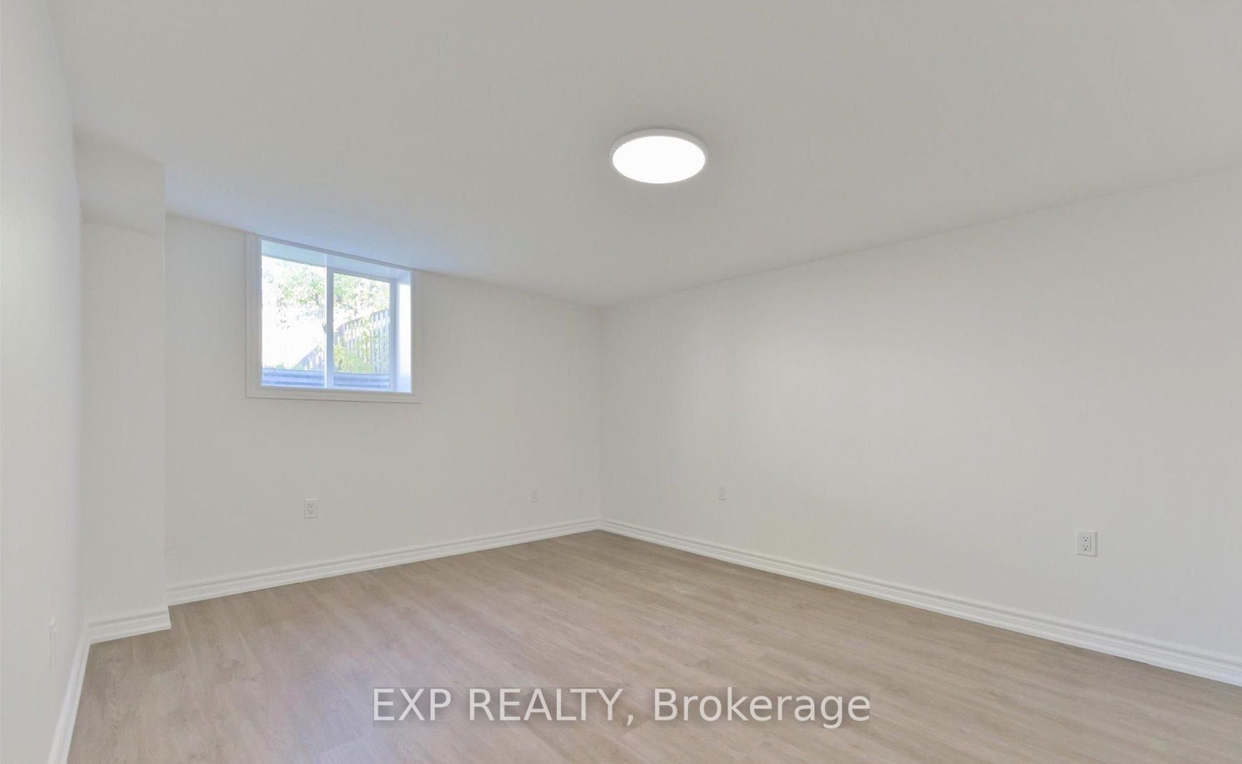421 Browndale Crescent Basement Property Photo 9
