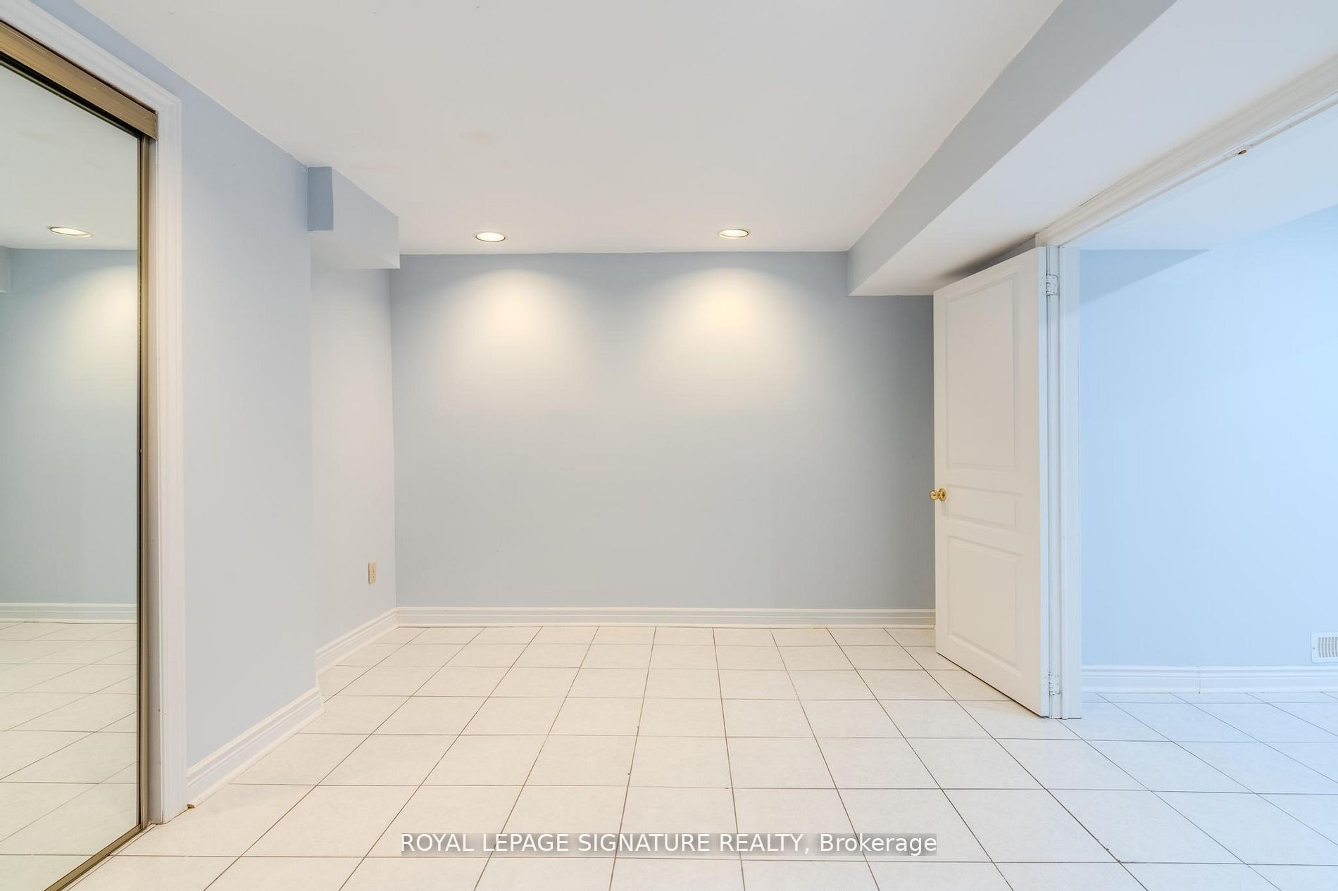 6 Robert Street Property Photo 9