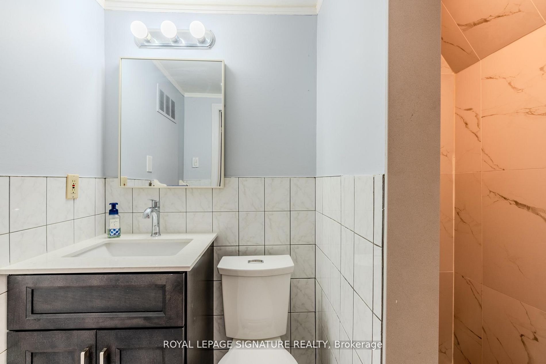 6 Robert Street Property Photo 12