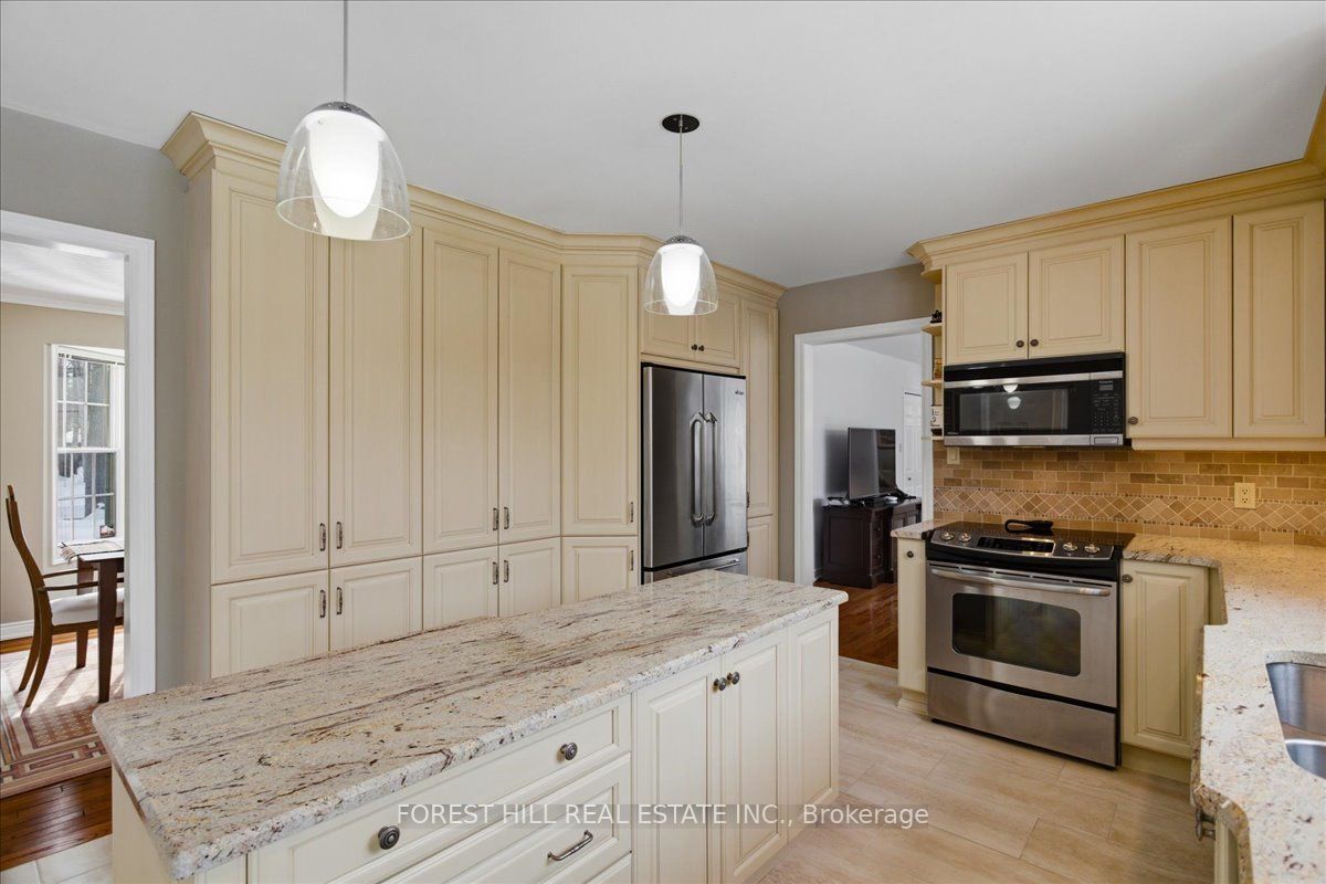 1836 Quantz Crescent Property Photo 3