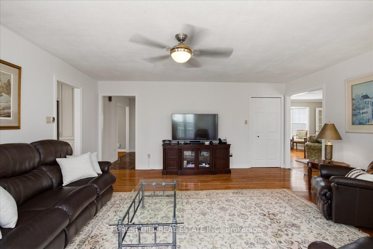 1836 Quantz Crescent Property Photo 9