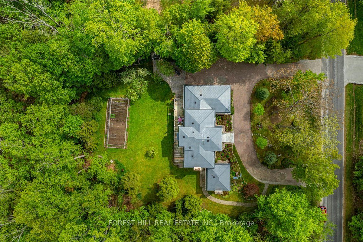1836 Quantz Crescent Property Photo 29