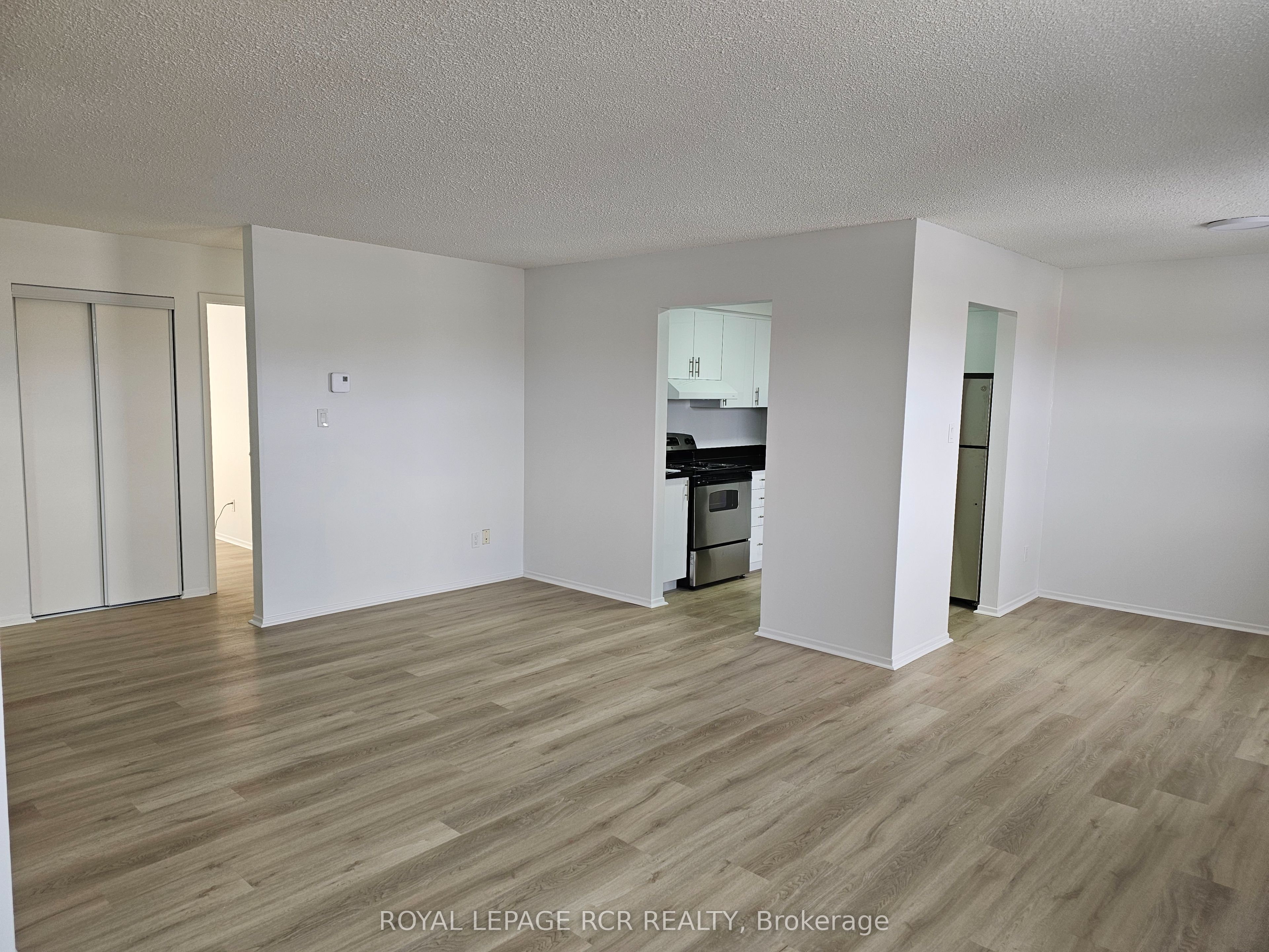 2 Orchard Heights Boulevard 222 Property Photo 3