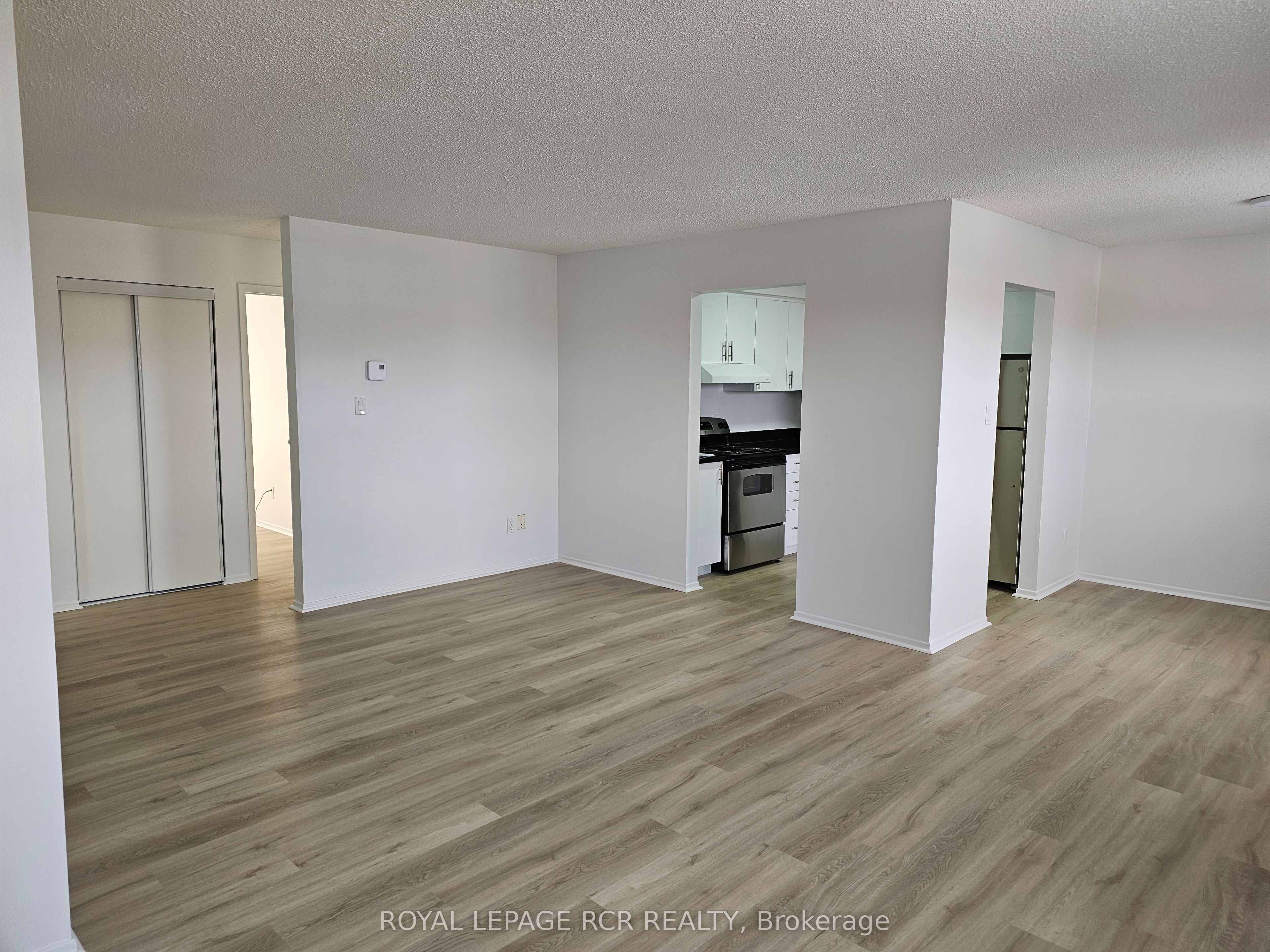 2 Orchard Heights Boulevard 222 Property Photo 11