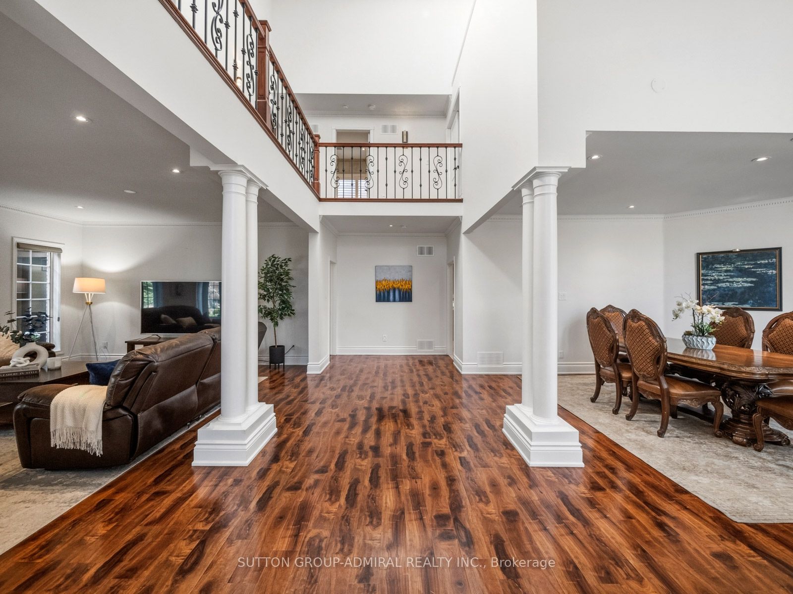 6 Colton Crescent S Property Photo 5