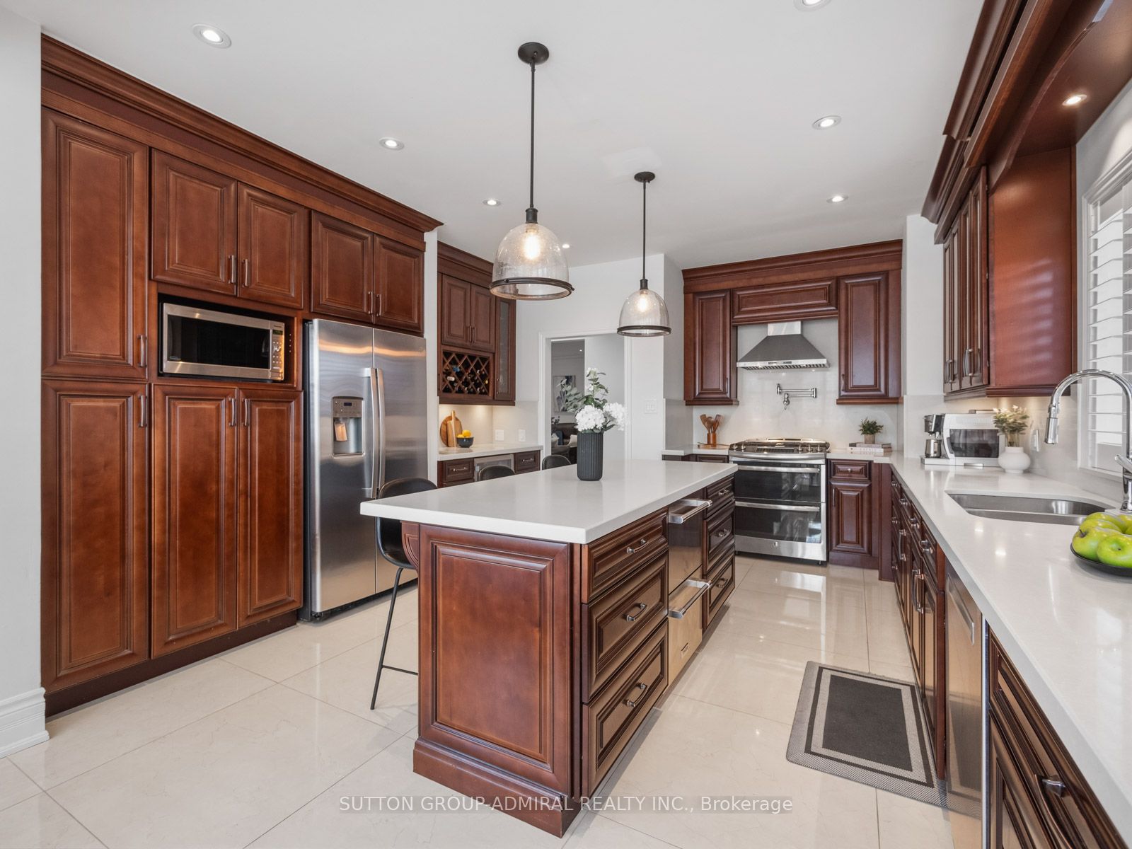 6 Colton Crescent S Property Photo 15