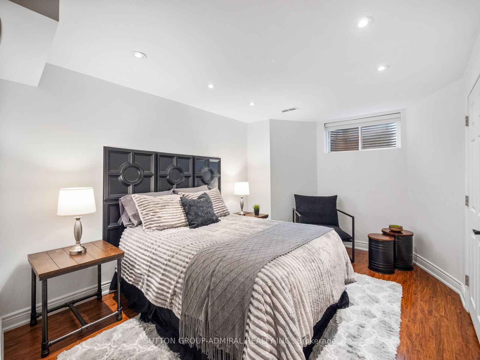 6 Colton Crescent S Property Photo 36